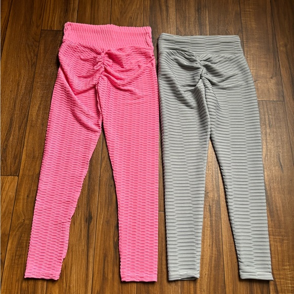 2 Excellent Pairs of Woman Leggings Size Medium * Both NEW Like Condition. SET - Picture 2 of 6